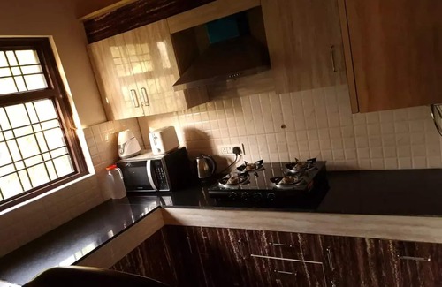 Bhowali Apartment | Pinegreen Chalets- 2 Bedroom WiFi Vacation Homen