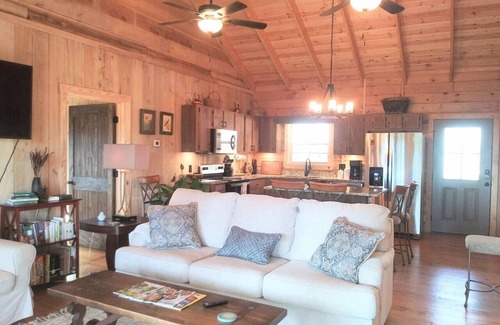 Talladega House | Pinhoti Ridge Retreat Cabin 5, Sunset Point