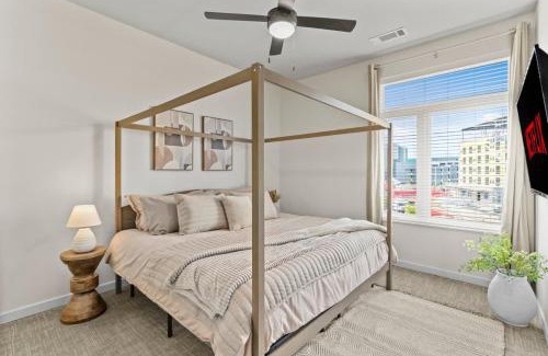 Rogers House | Pinnacle Heights 2Bdrm 3rd flr Near Walmart Amp Pool Fitness Center Yoga Studio Dog Spa