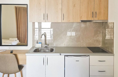 Qafe e Gjashtes Apartment | Pirali Studio 005 with Free Parking