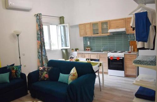 Archanes-Asterousia Apartment | Pirgos Colorful Studio Parking WiFi Ac