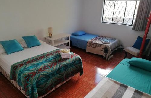 Guayllabamba House | Pishku Wasi