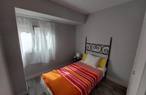 Sada Apartment | Piso paseo sada tres dormitorios