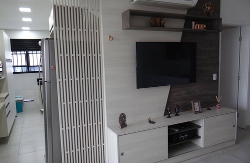 Pitangueiras Apartment | Pitangueiras, Gourmet balcony 100m from the beach with daily cleaning included