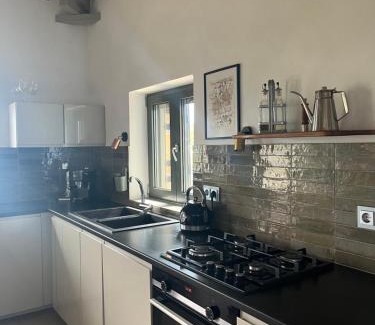 Kardamyli Apartment | Pituresque stonehouse with endless view