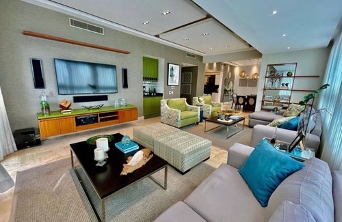 Lope De Vega Apartment | Place Alegre downtown