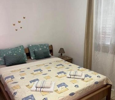 Kotor Municipality House | Planinska kuća Lazović