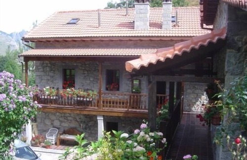 Caunedo Cottage | PLANT 3. UNDER DECK for 6 people.