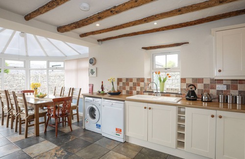Llanddaniel Fab Cottage | PLAS CEFN MAWR, pet friendly, with open fire in Llanedwen