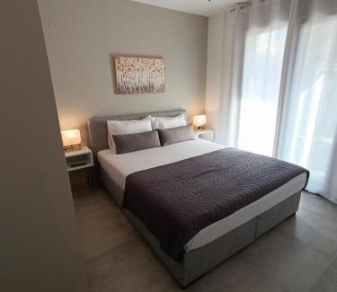 Nea Peramos Apartment | Platanos Suite no1