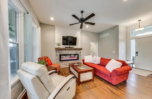 Platte City House | Platte City Retreat with Patio, Near Kansas City!