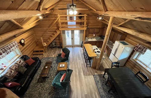 Ryan Park House | Platte Valley Cabins Ryan Park,WY