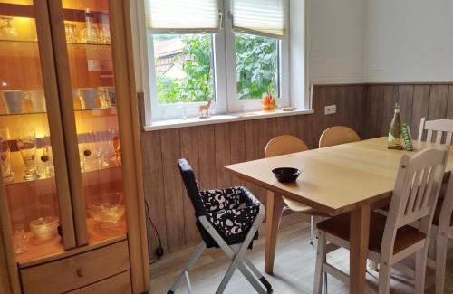 Gleichen Apartment | Platz für Gruppe, Familie, Hund mit Garten, See-Nah