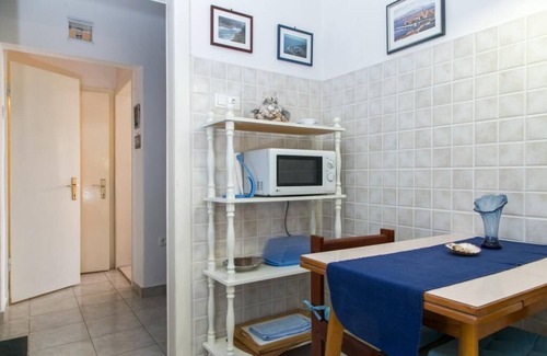 Montovjerna Apartment | Plavi Zal Apartment - One Bedroom Apartment with Two Terraces
