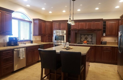 Ocean Shores House | Plax - In the heart of downtown