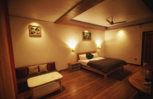Pithoragarh Hotel | Plaza Hotel