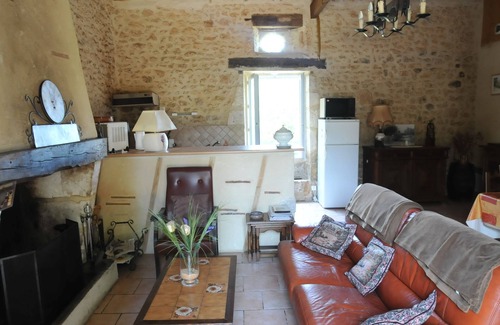 Saint-Michel-de-Villadeix House | Pleasant stone house surrounded by woods and meadows