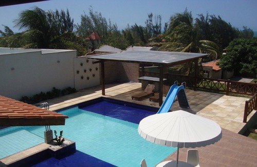 Tabuba House | Pleasant beach house with pool, terrace, deck and ocean views