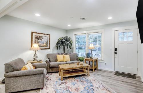 Old Village House | Pleasant Dreams
