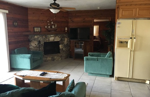 Geneva Cottage | Pleasant Point River Retreat