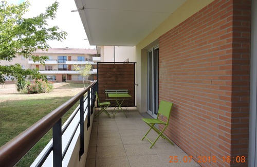 Leguevin Apartment | Pleasant T2 (+12 m2 terrace + parking) in Leguevin (west of Toulouse)-WIFI.