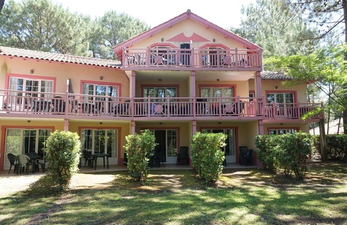 Lacanau-Ocean Apartment | Pleasant T2 in the pine forest at Lacanau Océan, oecane beaches and lake