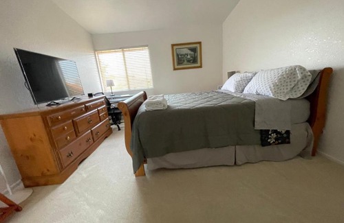 Monterey Park House | Ploy