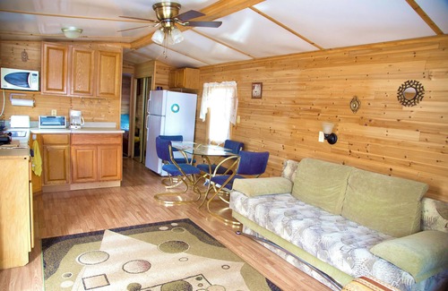 Gouldsboro Cabin | Pocono Comfortable 2Bedroom Stay
