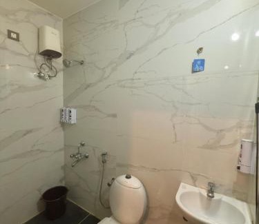 Thoraipakkam Hostel | POCOYO - BACKPACKERS HOSTEL - Omr