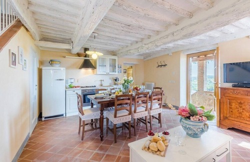 Capannori Villa | Podere Oasi, private villa with fenced pool, view, WiFi