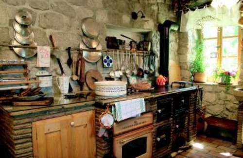 Podpec Cottage | Podpec: Country Cottage in the countryside with absolute privacy