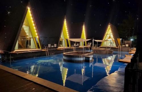 Pohang House | Pohang Peridot Pool Villa N Pool Glamping