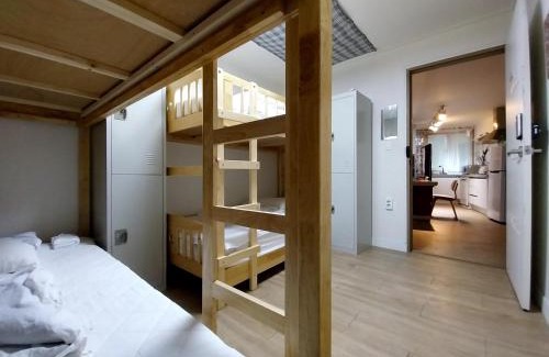 Pohang House | Pohang Youngildae Guesthouse