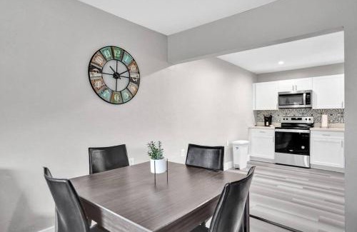 Harbordale Apartment | Poinciana Getaway 2BR Apartment Near FLL Airport
