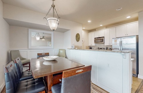 Red Fish Cove Condo | Pointe West getaway with pool, hot tub & bay-view balcony - walk to beach