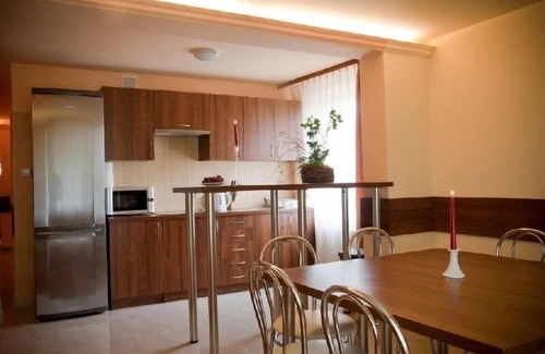 Rzeszow House | Pokoje Gościnne Warneńczyka 85A