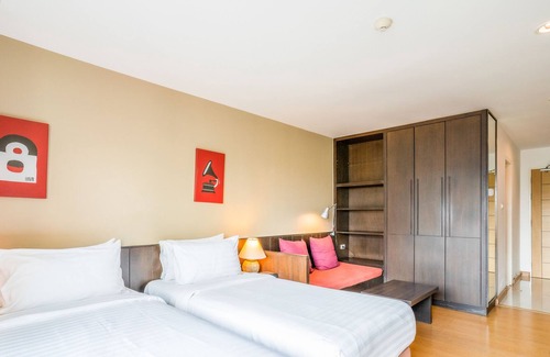 Chatuchak Apartment | Polish Wooden Studio nearby BTS Rachayothin