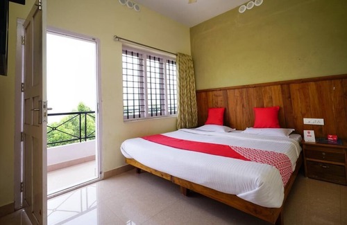 Kanthalloor Cottage | Pollution Free/Calm and Cozy Cot Stay
