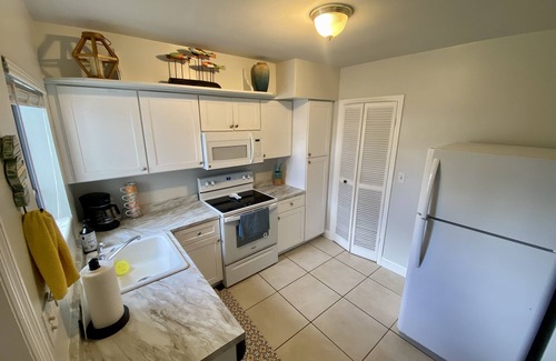 Garden Isles House | Pompano Beach oasis on the canal! Minutes from the beach.