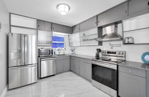 Pompano Beach House | Pompano Beach Paradise - Private Beachfront Home