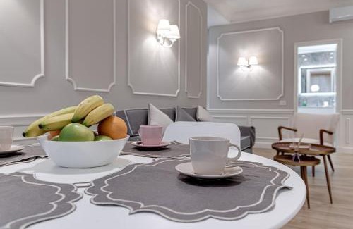 Oltrarno Apartment | Ponte Vecchio dream home