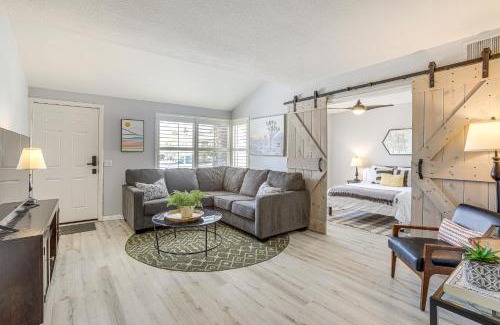 Palm Springs House | Pool Access and Mtn Views Palm Springs Retreat!