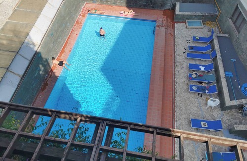 Quartiere Coppede Apartment | POOL and BALCONY- LUXURY APARTMENT - JACUZZI -WiFi-AirCondition