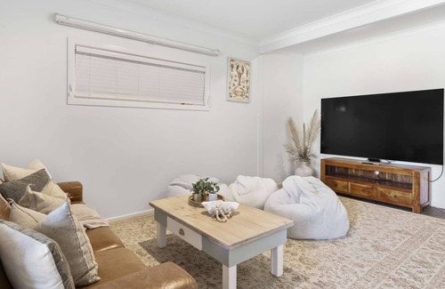 Sandy Beach House | Pool, Gorgeous BBQ Deck, Cubby House with Slide, Pet Friendly