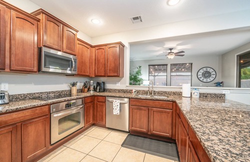 Estrella Mountain Ranch House | Pool & Patio: Family-Friendly Goodyear Home!