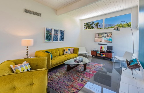 Racquet Club Estates House | Pool/Spa/Fire-pit/Mountain View/Close to town/Completely Updated Mid Century