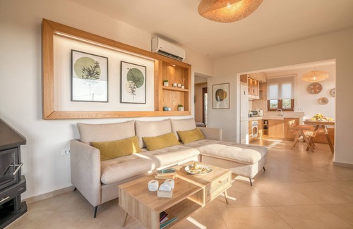 Ayios Pandeleimon Villa | Pool Villa close to Elafonisi