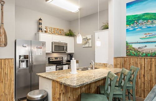 Corpus Christi House | Poolside Paradise w Private Patio—Paws-itively Perfect for You and Your Pet