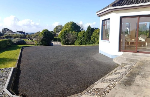 Inverin Ski Chalet | Pooreen House offering views of the Atlantic Ocean