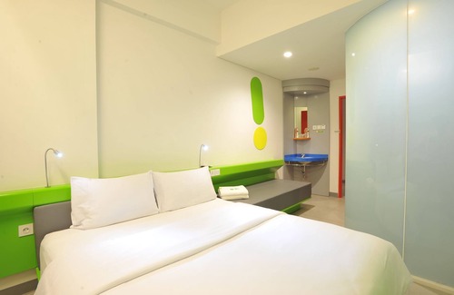 Darmo Hotel | POP! Hotel Diponegoro Surabaya